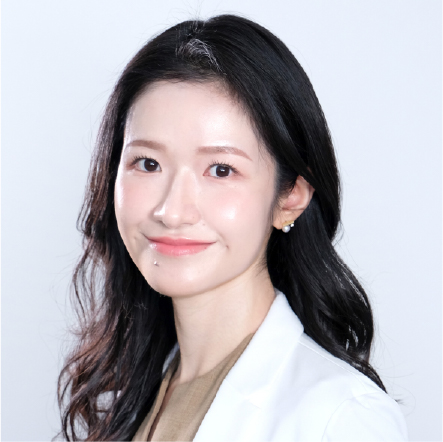 美容クリニック院長・40代・女性　(仮)